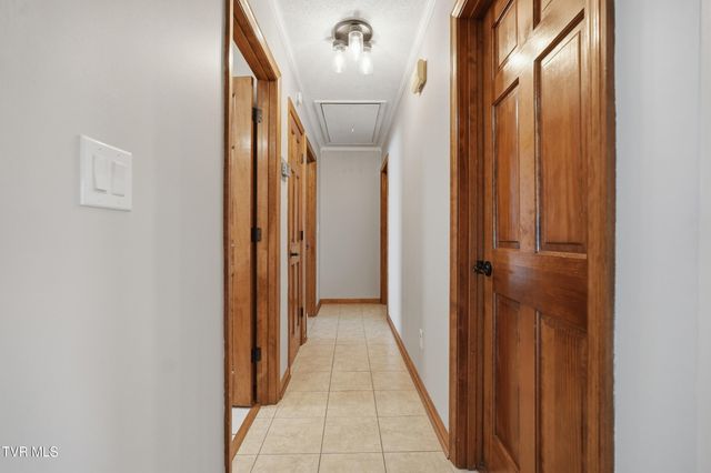 790 Fall Creek Road, Blountville, TN 37617