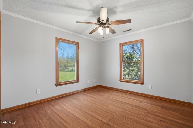 790 Fall Creek Road, Blountville, TN 37617