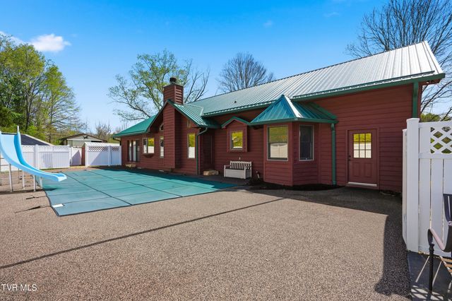 790 Fall Creek Road, Blountville, TN 37617