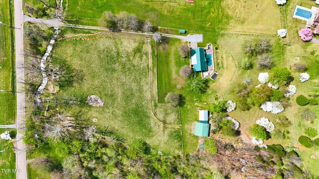 790 Fall Creek Road, Blountville, TN 37617