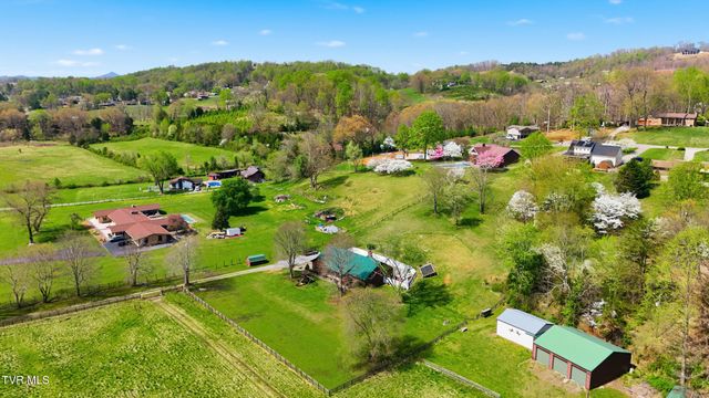 790 Fall Creek Road, Blountville, TN 37617