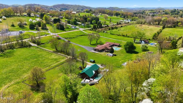 790 Fall Creek Road, Blountville, TN 37617