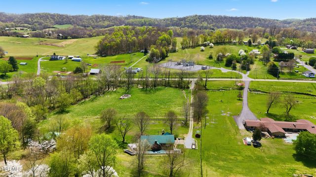 790 Fall Creek Road, Blountville, TN 37617