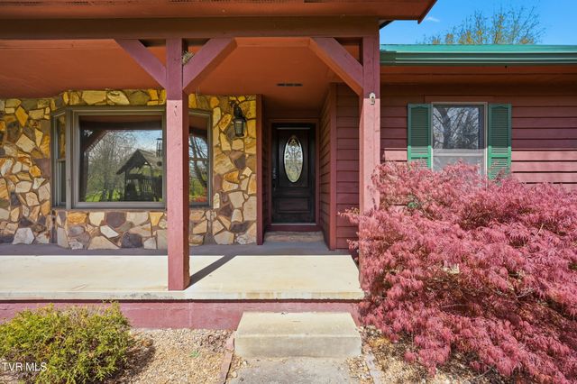 790 Fall Creek Road, Blountville, TN 37617