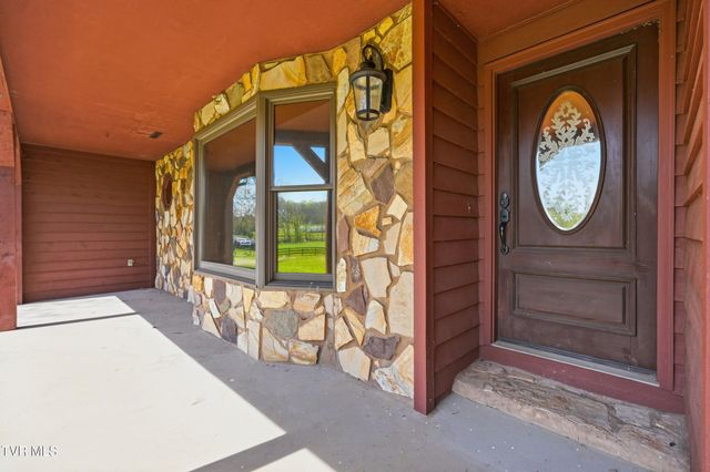 790 Fall Creek Road, Blountville, TN 37617