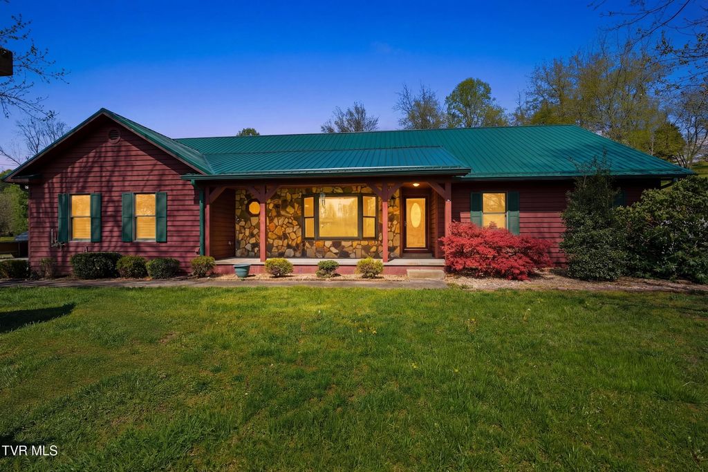 790 Fall Creek Road, Blountville, TN 37617