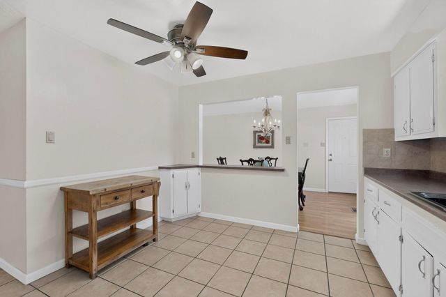 9308 Las Calabazillas Road NE, Albuquerque, NM 87111