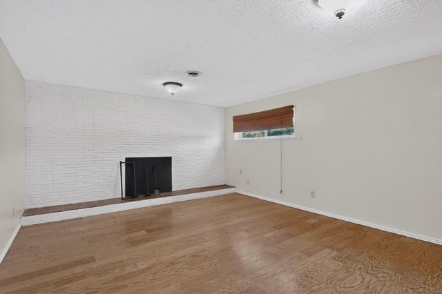 9308 Las Calabazillas Road NE, Albuquerque, NM 87111