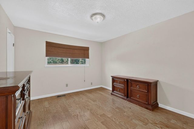 9308 Las Calabazillas Road NE, Albuquerque, NM 87111