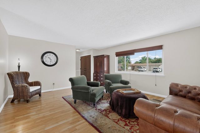 9308 Las Calabazillas Road NE, Albuquerque, NM 87111