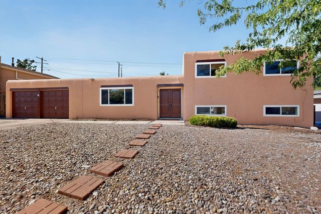 9308 Las Calabazillas Road NE, Albuquerque, NM 87111