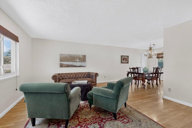 9308 Las Calabazillas Road NE, Albuquerque, NM 87111