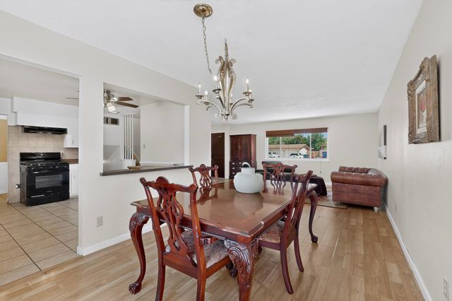 9308 Las Calabazillas Road NE, Albuquerque, NM 87111