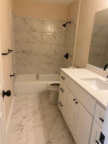 8023 Carmel Circle, Houston, TX 77095