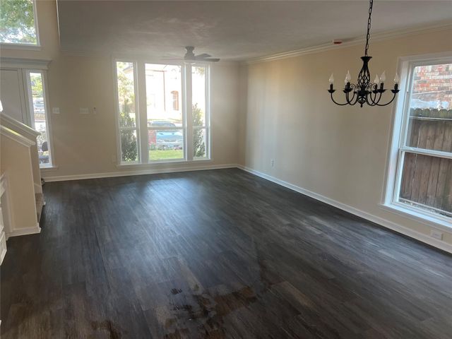 8023 Carmel Circle, Houston, TX 77095