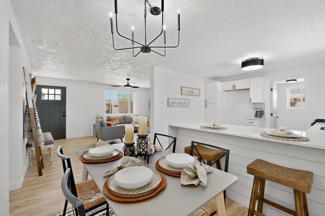 5707 Aztec Road NE, Albuquerque, NM 87110