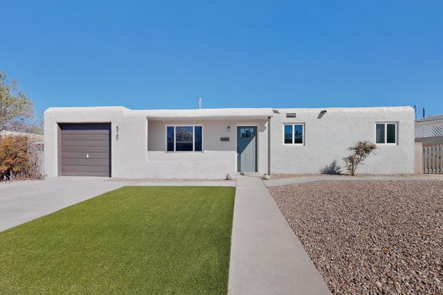 5707 Aztec Road NE, Albuquerque, NM 87110