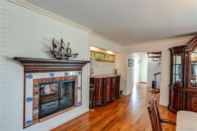 282 Belvedere Drive, Oakdale, NY 11769