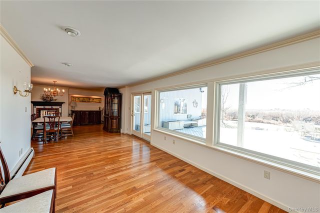 282 Belvedere Drive, Oakdale, NY 11769