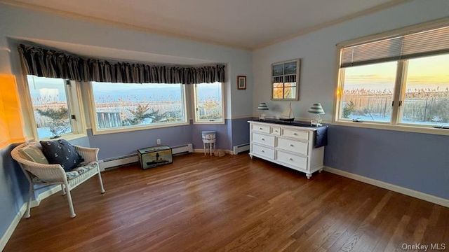 282 Belvedere Drive, Oakdale, NY 11769