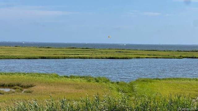 282 Belvedere Drive, Oakdale, NY 11769