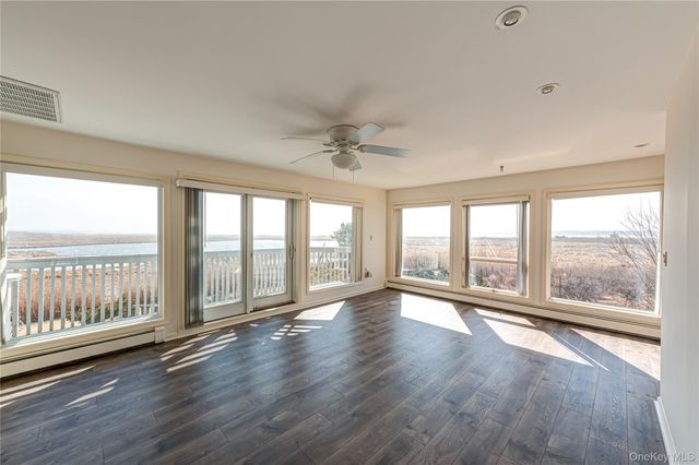 282 Belvedere Drive, Oakdale, NY 11769