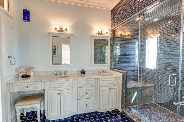 282 Belvedere Drive, Oakdale, NY 11769