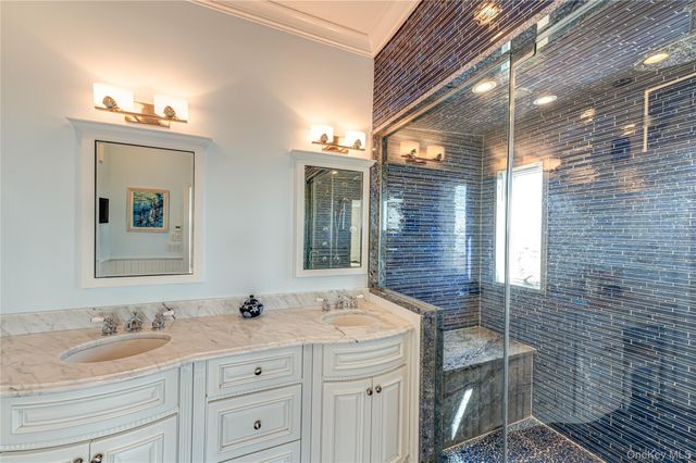 282 Belvedere Drive, Oakdale, NY 11769