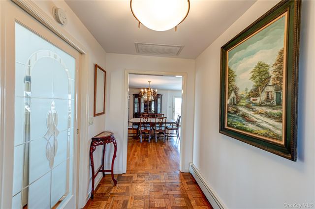 282 Belvedere Drive, Oakdale, NY 11769