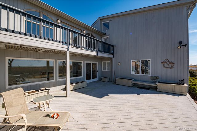 282 Belvedere Drive, Oakdale, NY 11769