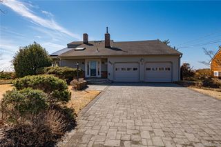 282 Belvedere Drive, Oakdale, NY 11769