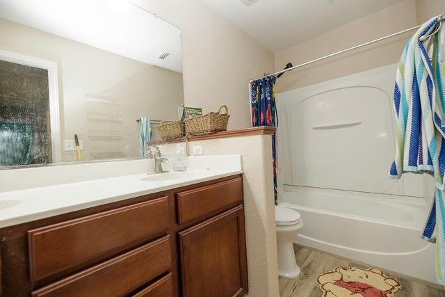 13716 Channel Ln, Waterford, CA 95386