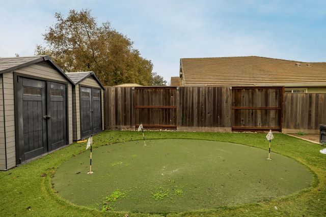 13716 Channel Ln, Waterford, CA 95386