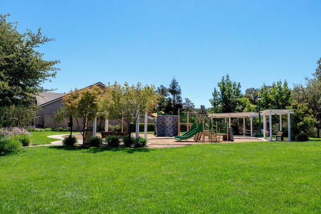 13716 Channel Ln, Waterford, CA 95386