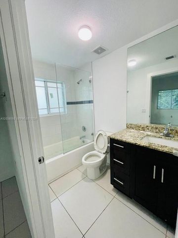 106 SE 9th Ct 201, Hallandale Beach, FL 33009