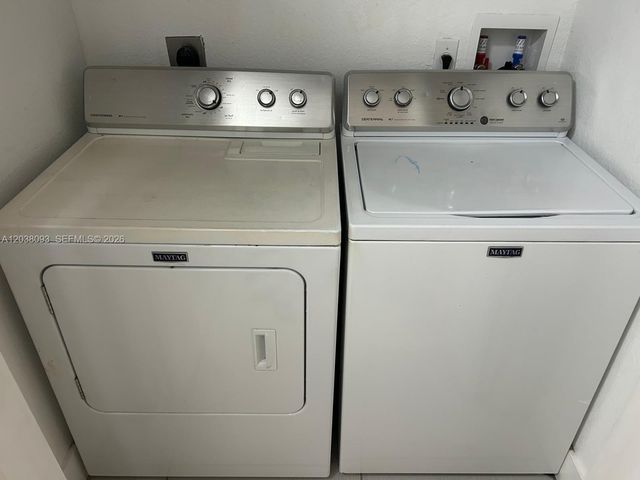 106 SE 9th Ct 201, Hallandale Beach, FL 33009