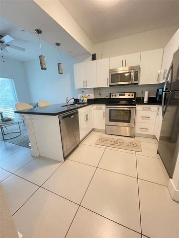 106 SE 9th Ct 201, Hallandale Beach, FL 33009