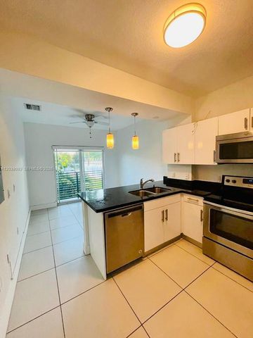 106 SE 9th Ct 201, Hallandale Beach, FL 33009