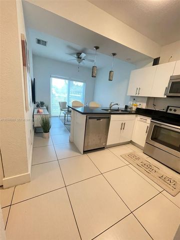 106 SE 9th Ct 201, Hallandale Beach, FL 33009