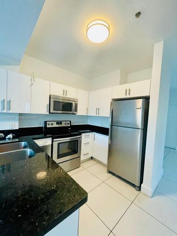106 SE 9th Ct 201, Hallandale Beach, FL 33009