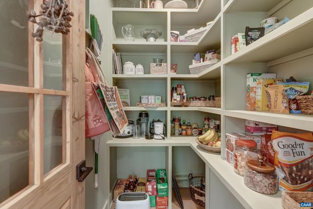 3327 ROWCROSS ST, Crozet, VA 22932