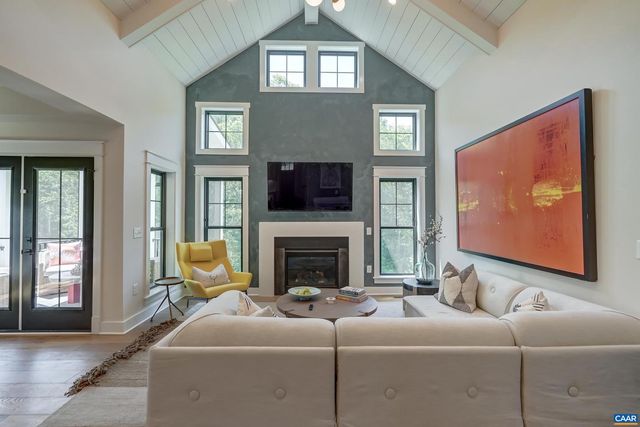 3327 ROWCROSS ST, Crozet, VA 22932