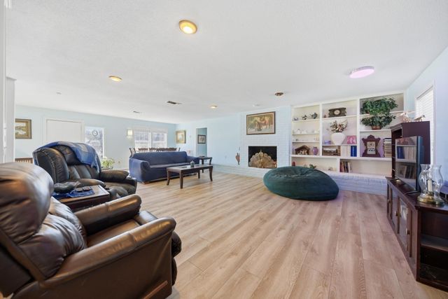 23600 Brazos Estates Road, Hempstead, TX 77445
