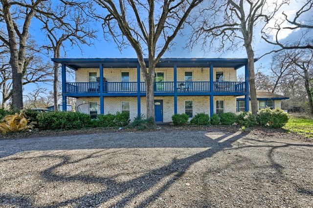 23600 Brazos Estates Road, Hempstead, TX 77445