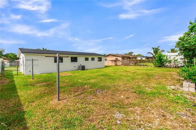 11373 SW 227th Ter, Miami, FL 33170