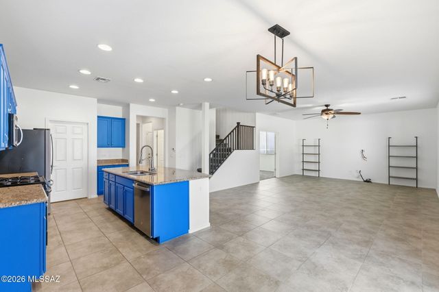 12992 Westminster Drive, Oro Valley, AZ 85755