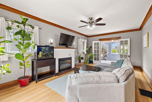 637 Fairview Avenue, Grand Rapids, MI 49503