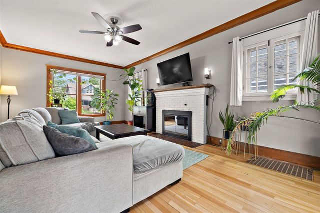 637 Fairview Avenue, Grand Rapids, MI 49503