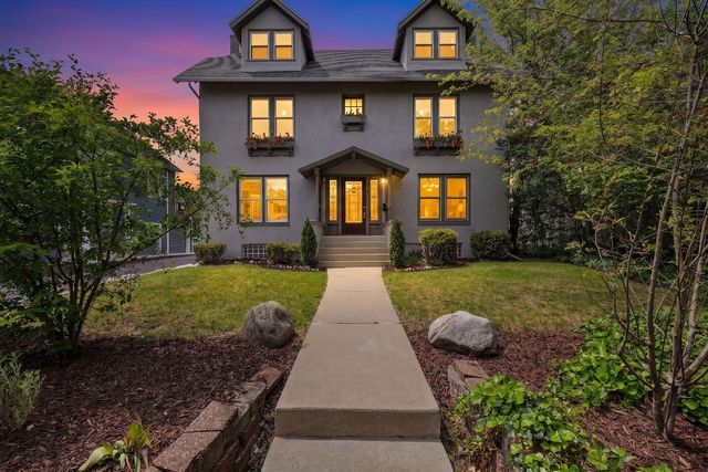 637 Fairview Avenue, Grand Rapids, MI 49503