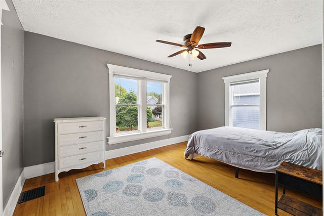 637 Fairview Avenue, Grand Rapids, MI 49503